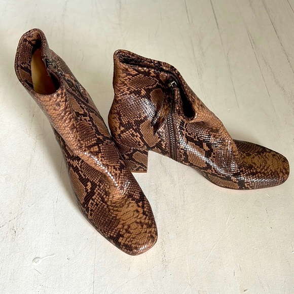 New splendid snake skin pattern ankle boots Size 8 - Picture 1 of 6
